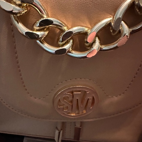 Steve Madden Beige Mini Bag with Gold Chain - Picture 2 of 9